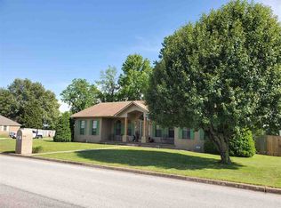 3300 Carriage Hill Dr, Paragould, AR 72450