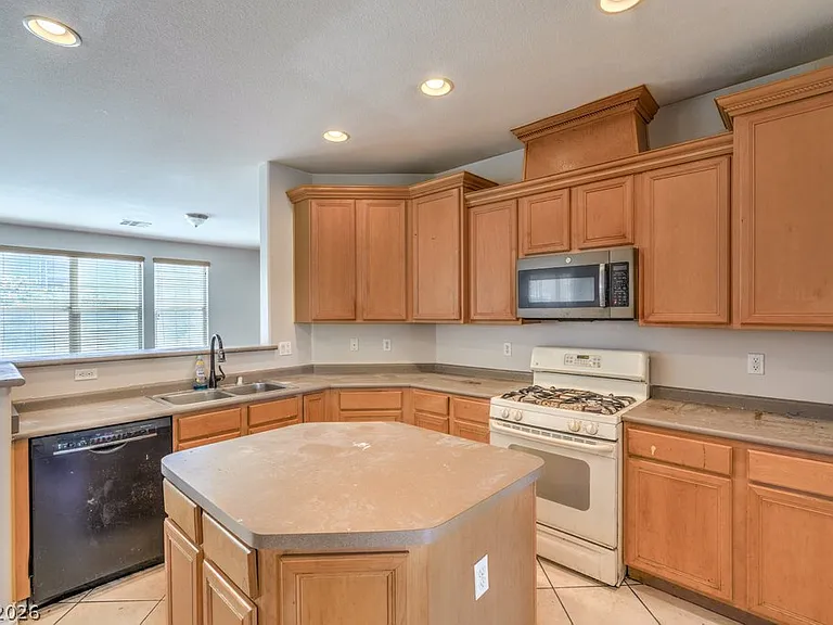 1213 Checkmark Ave — Photo 13