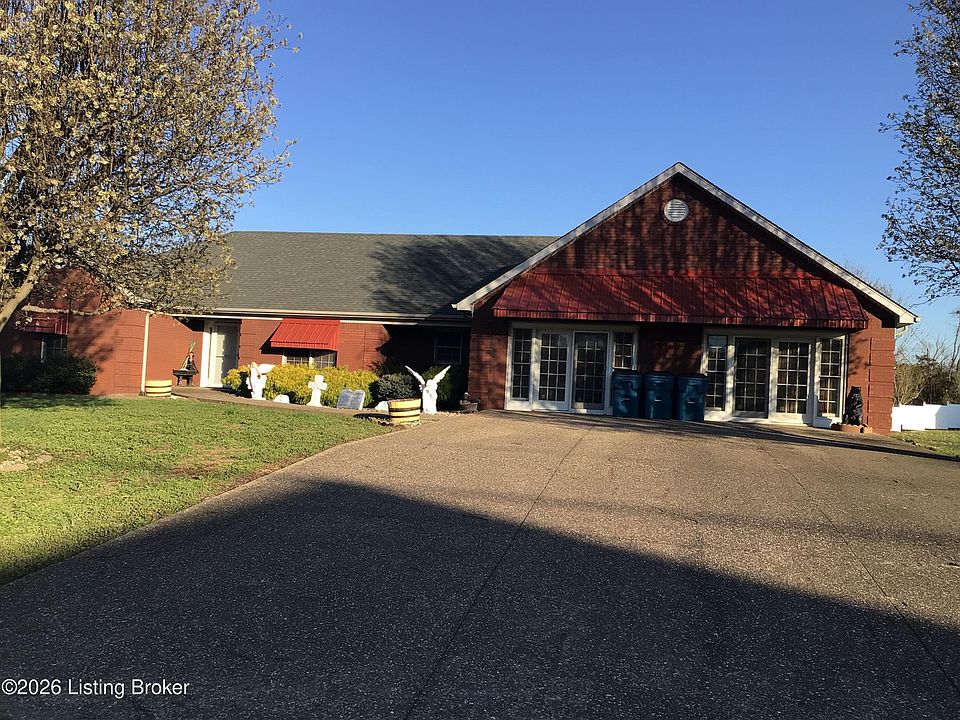 1st image of 692 Arrowhead Ln
