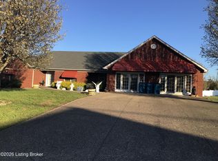 692 Arrowhead Ln, Shepherdsville, KY 40165