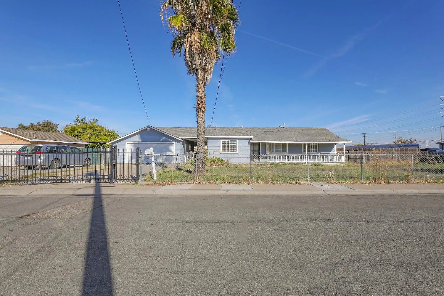2827 Toy Ave photo 1