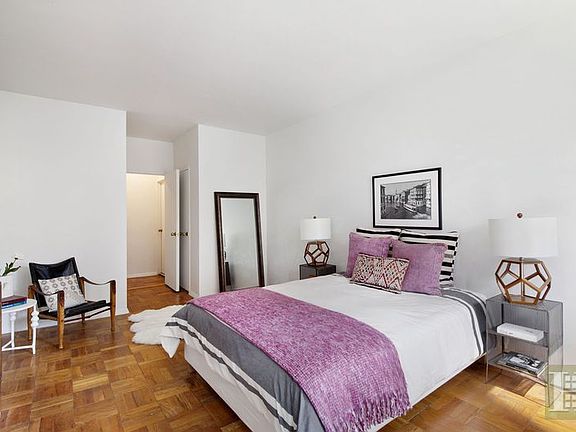 5th image of 165 E 72nd St APT 4L