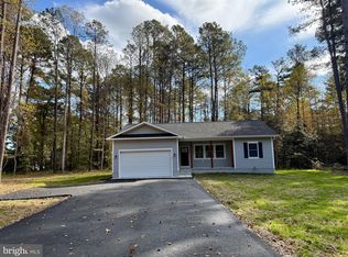 249 Wildwood Rd, Colonial Beach, VA 22443
