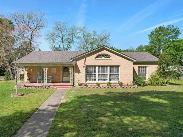 902 Mitchell St, Gilmer, TX 75644