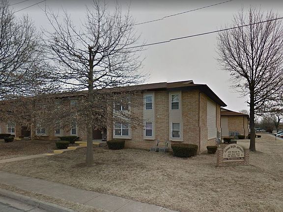 3rd image of 450 Wood St #11048785