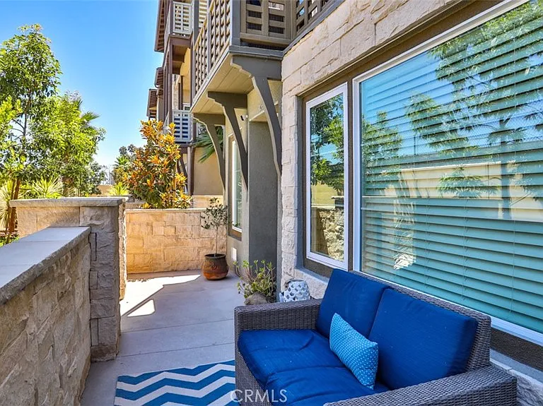 1207 Doheny Way — Photo 41