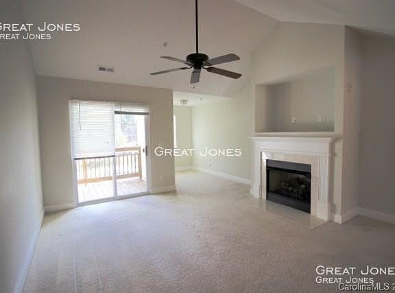 5th image of 6437 Park Pond Dr