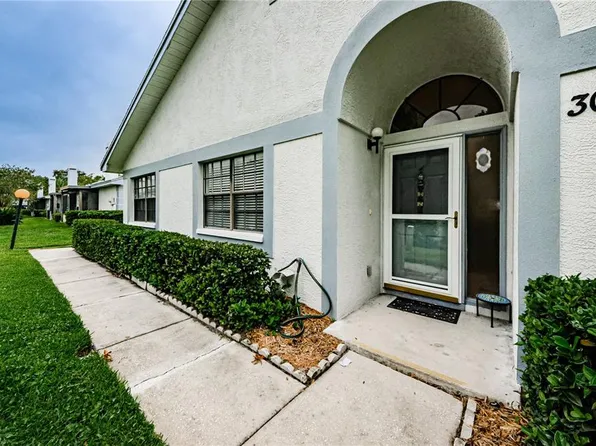 2749 Countryside Blvd APT 30, Clearwater, FL 33761