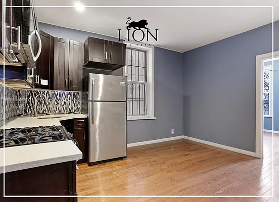 Rented by The Lion Real Estate | media 9