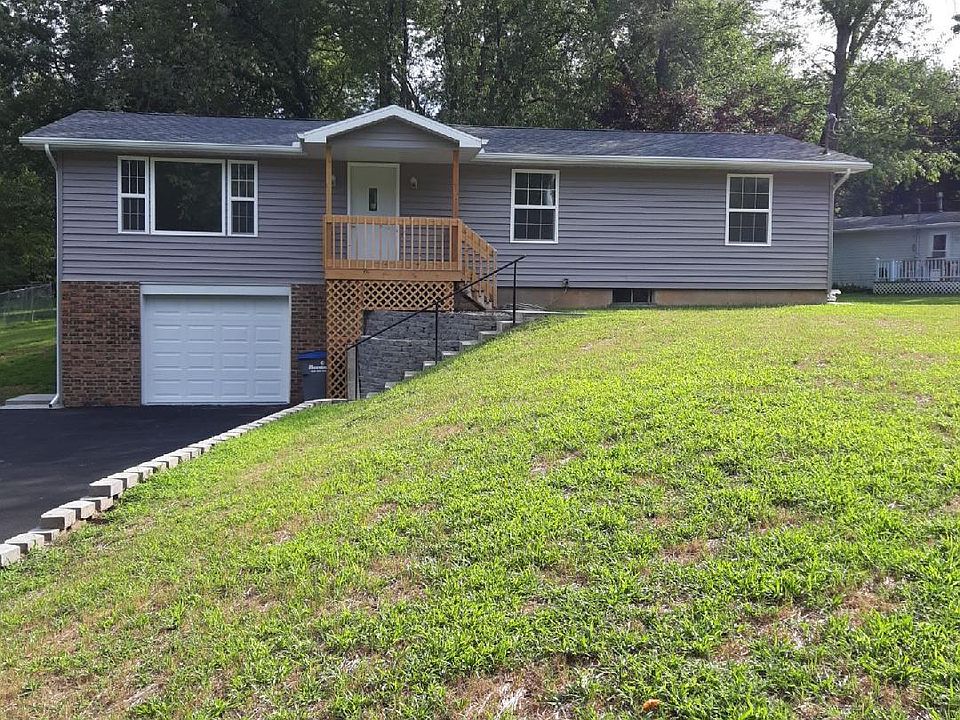 1st image of 27195 Circle Dr