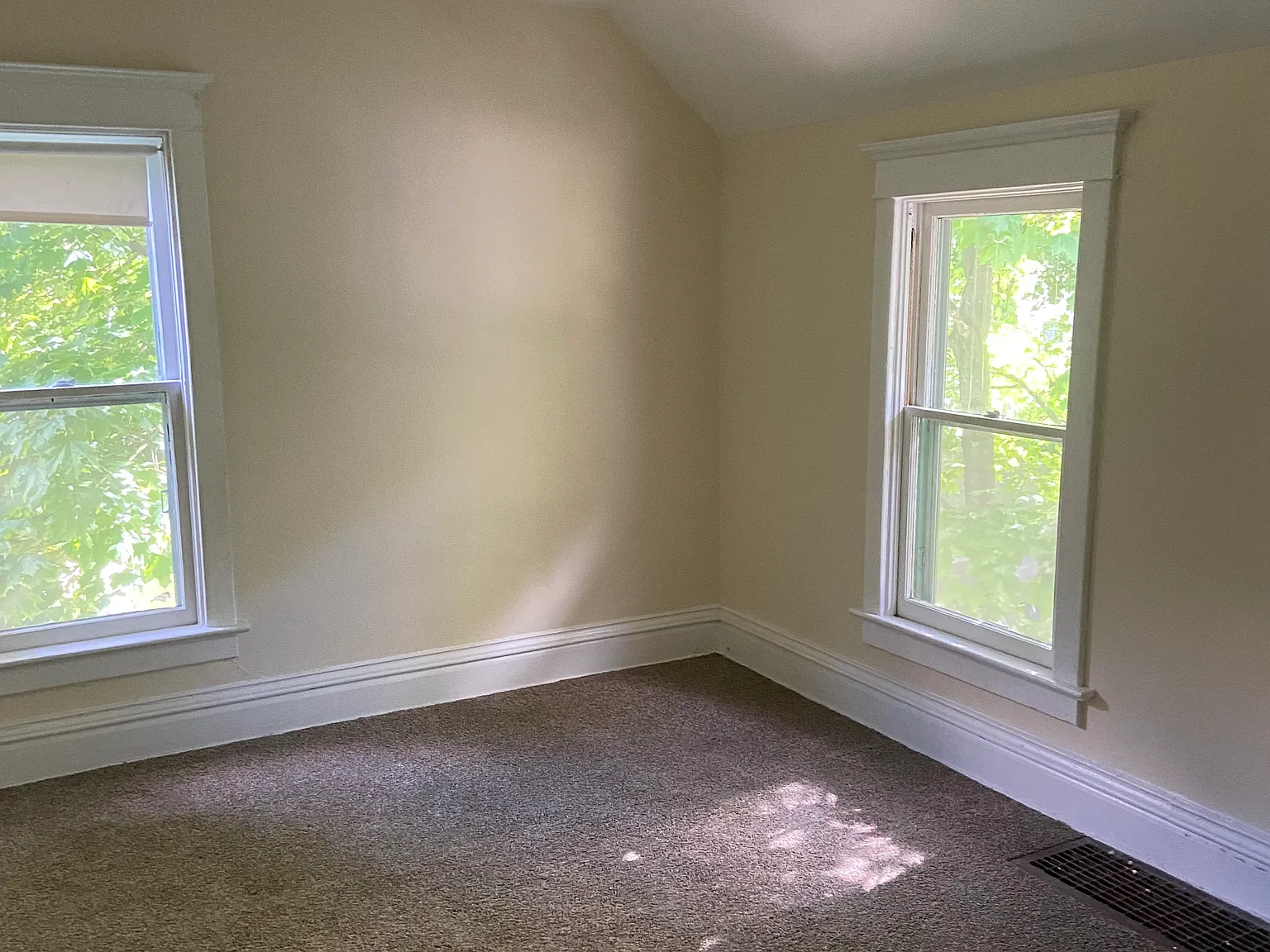 2 bed, 1000 sqft, $1,500 — Photo 2