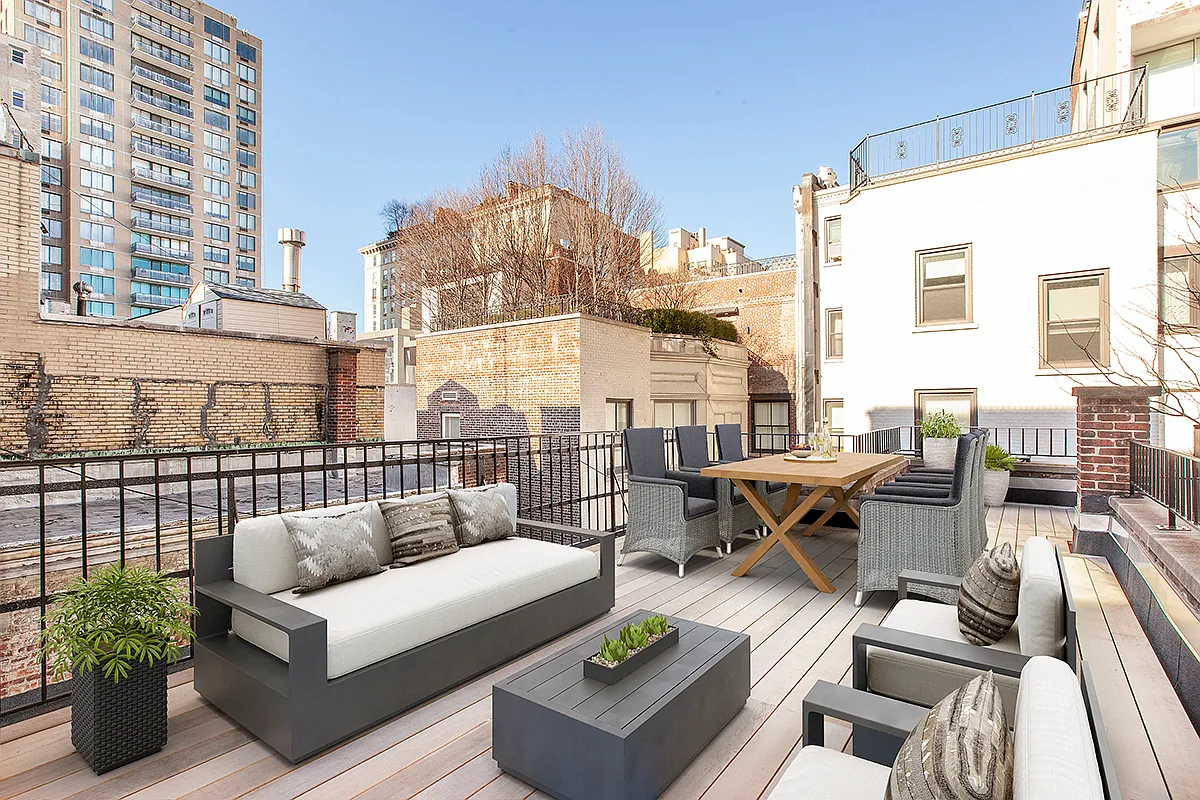 23 E 81st St APT 5 photo 1