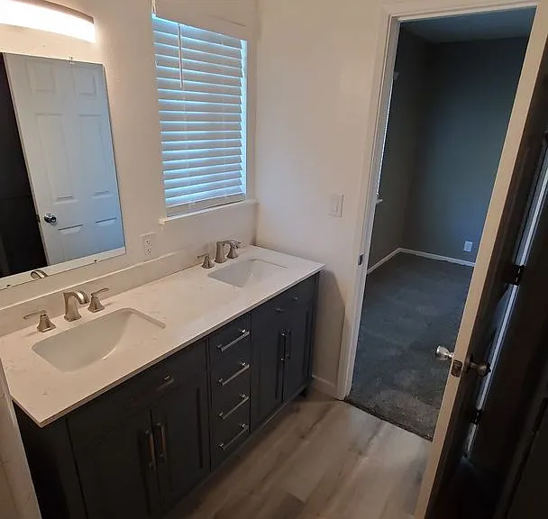 1465 Benton Dr — Photo 9