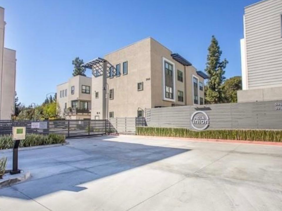 1st image of 3901 Eagle Rock Blvd Unit 15
