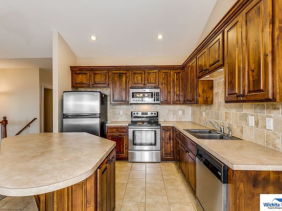 3rd image of 1623-1625 N Chapel Hill St