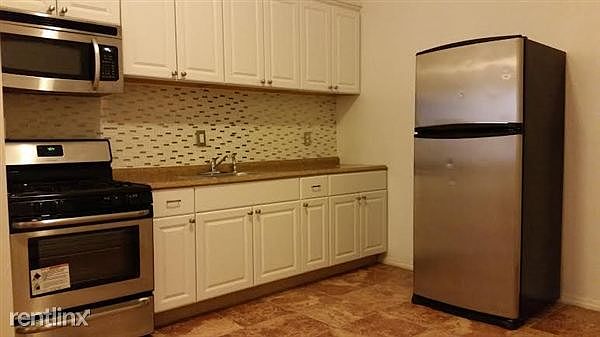 178 Ralph Avenue Kitchen