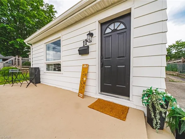 11 Broadview Ave, Cambridge, ON N1R 3V6