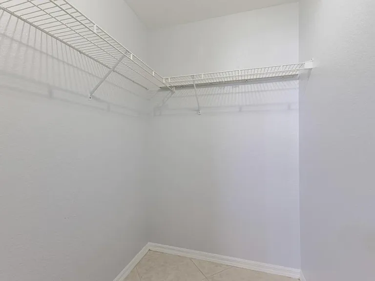2103 SE 8th Ave — Photo 45
