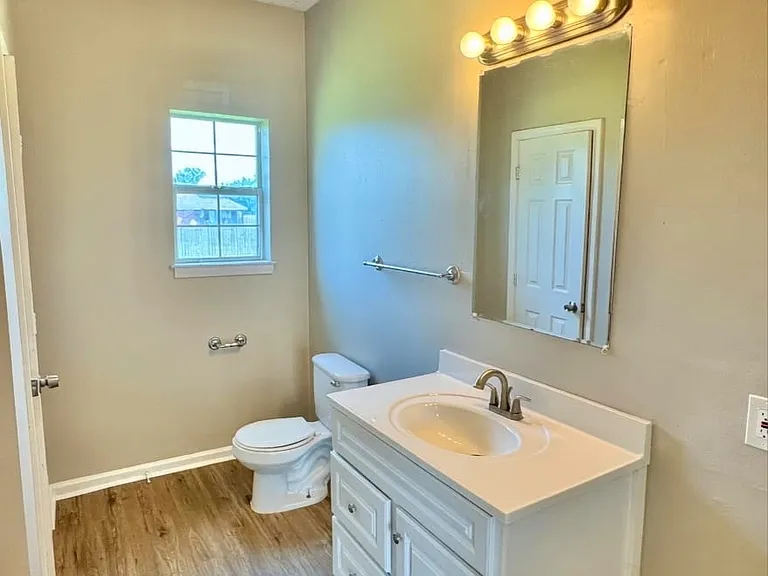 1514 Hogan Rd #MAIN — Photo 2