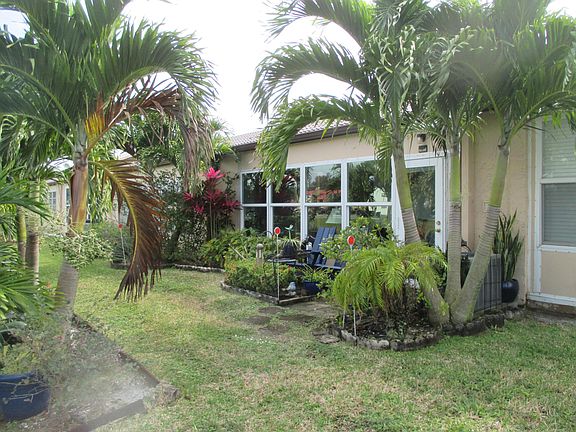 5th image of 160 Lake Meryl Drive