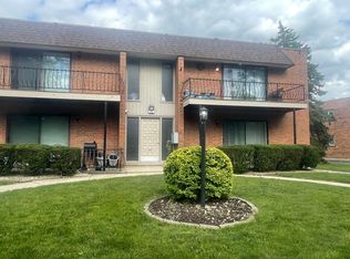 623 Carroll Pkwy #101, Glenwood, IL 60425