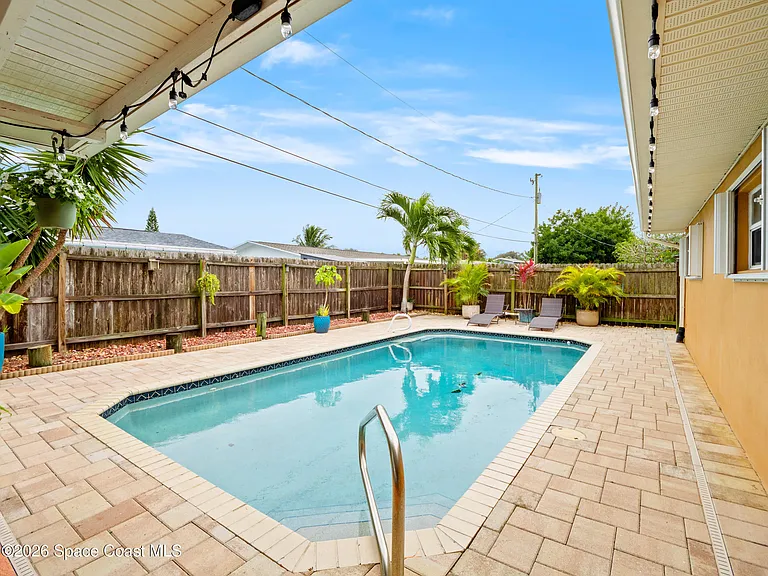 215 Jason Ct — Photo 24