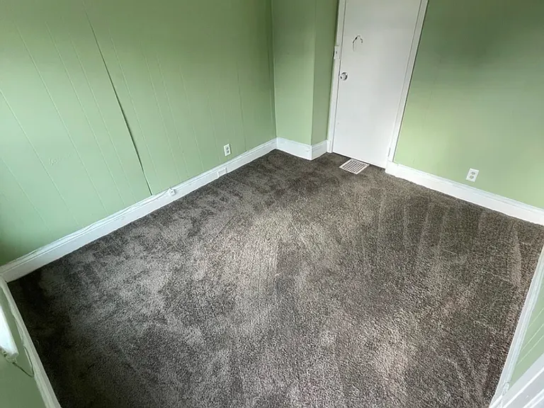 607 Grant St — Photo 11