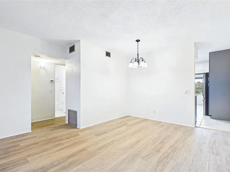 2454 Australia Way E #32 — Photo 16