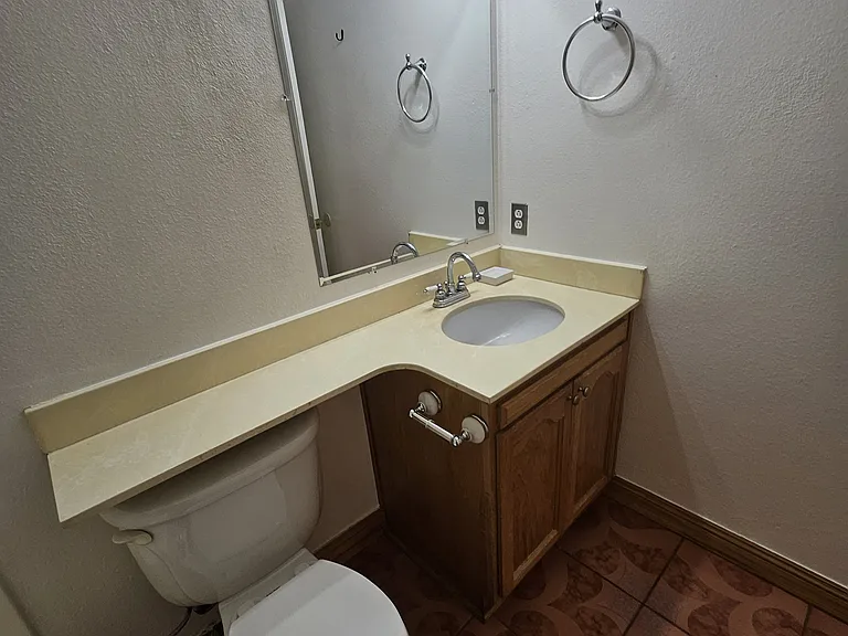 547 San Gabriel Ct — Photo 20