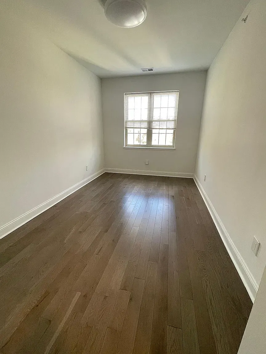 4 bed, 1770 sqft, $2,700 — Photo 4