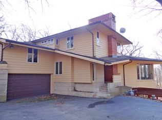 365 S Bateman Cir, Barrington, IL 60010