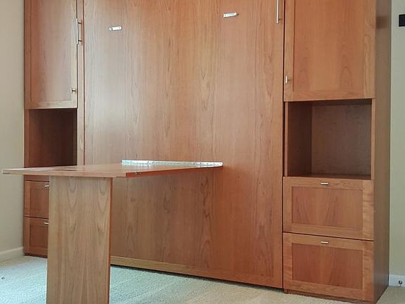 Murphy Bed in Guest Rm/Ofc