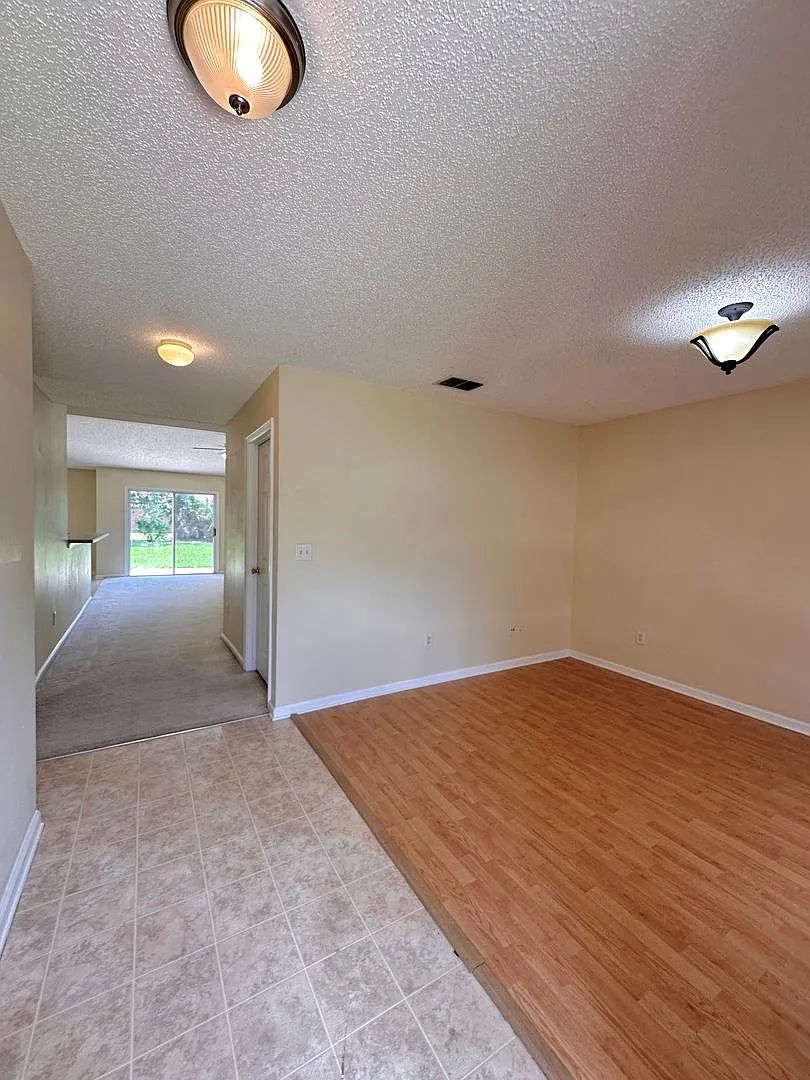 4 Bedroom in Indian Trails! — Photo 2