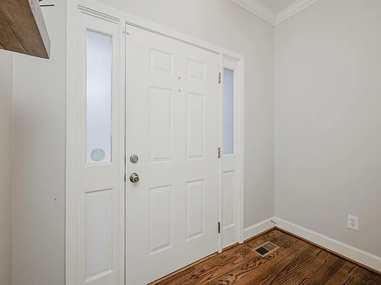 3036 Old Stone Dr — Photo 6