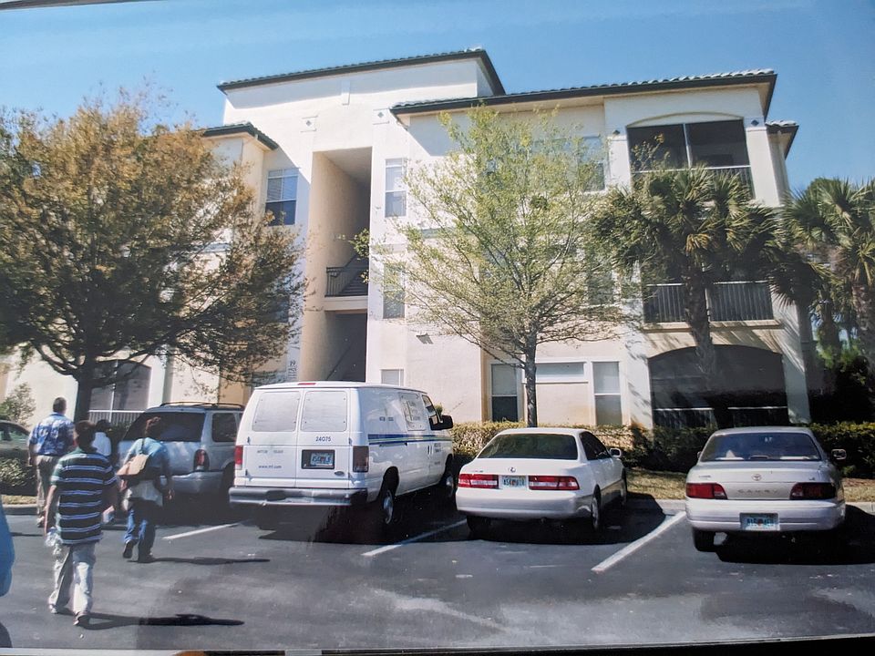 1st image of 8925 Legacy Ct