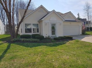 9135 Fern Cv W, Olmsted Falls, OH