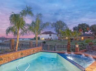 20507 Riverside Pines Dr, Humble, TX 77346