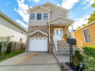 385 Meredith St, Perth Amboy, NJ 08861