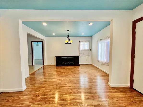 1309 E 55th St, Los Angeles, CA 90011