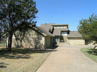 1016 Harbor View Dr, Strawn, TX 76475