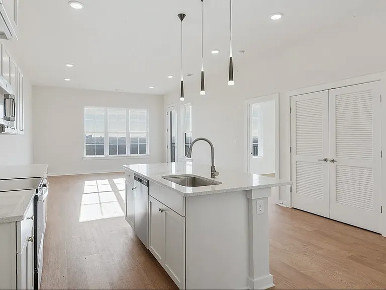 Kitchen / Dining room / Living Room