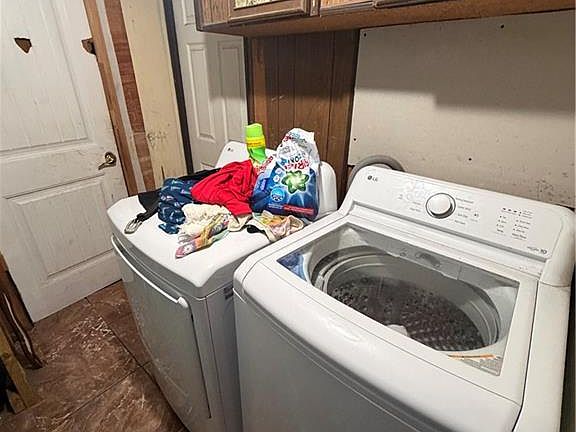 2nd image of 1116 E 19th St