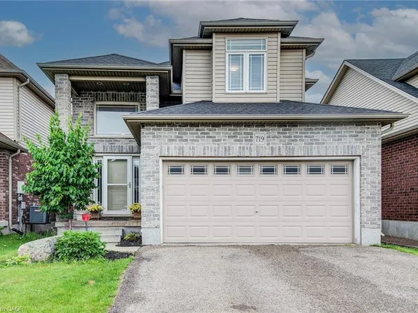 719 Frontenac Cres, Woodstock, ON N4V 0B1