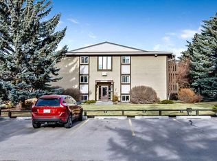 366 S 94th Ave SE #5, Calgary, AB T2J5P1