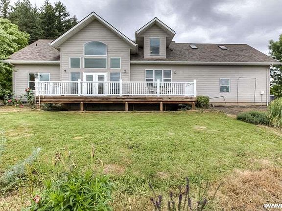 3rd image of 37440 Sodaville Cutoff Dr