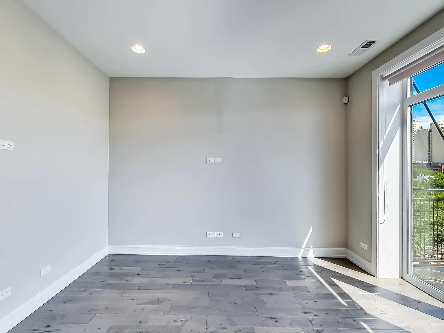1 bed, 700 sqft, $2,650 — Photo 2
