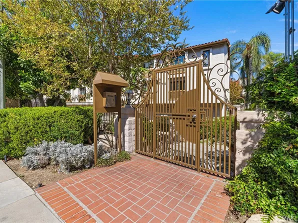23473 Park Sorrento, Calabasas, CA 91302