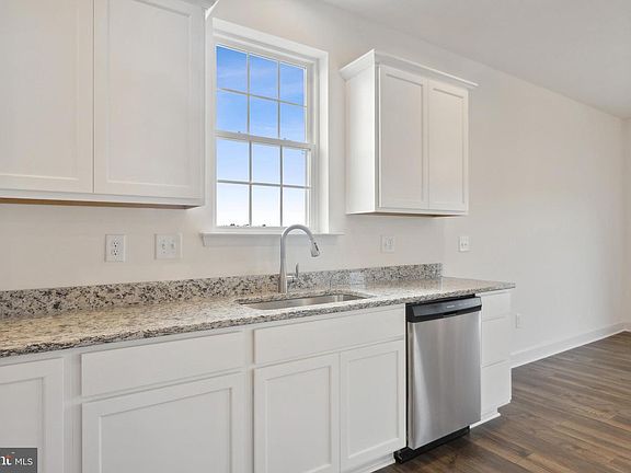 5th image of 19 Tanager Ct #C15
