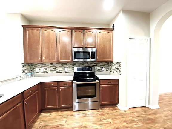 4th image of 14668 Whittridge Dr