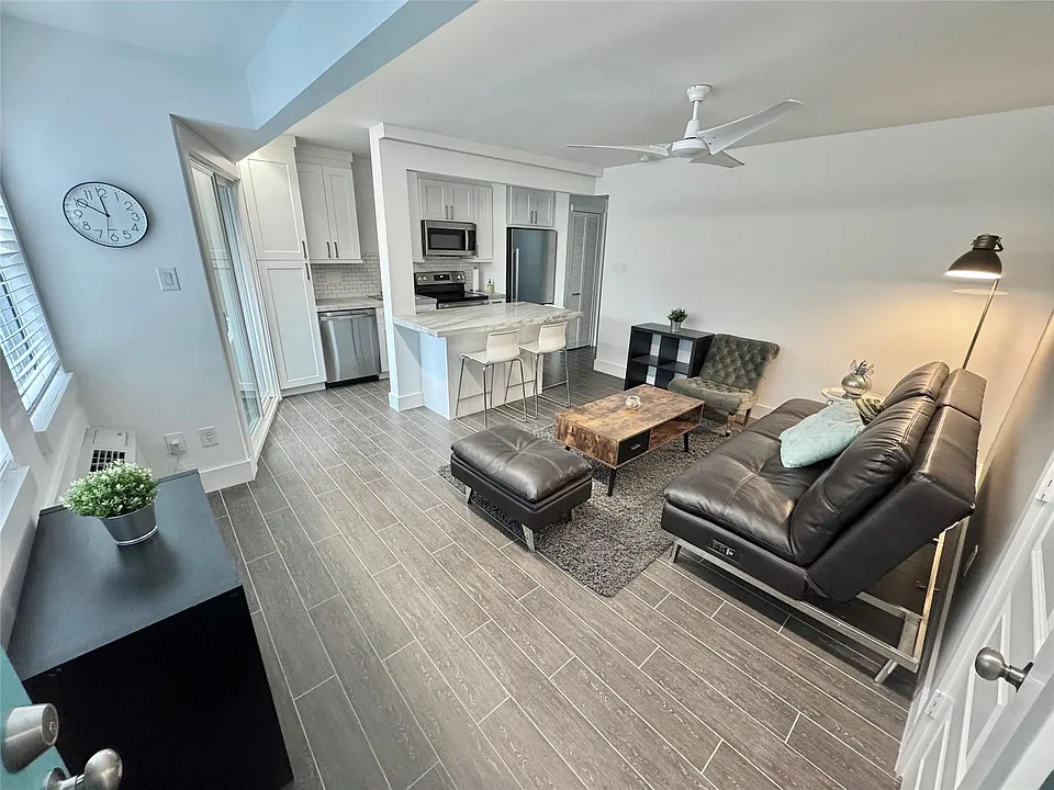412 Pacific St #12B
